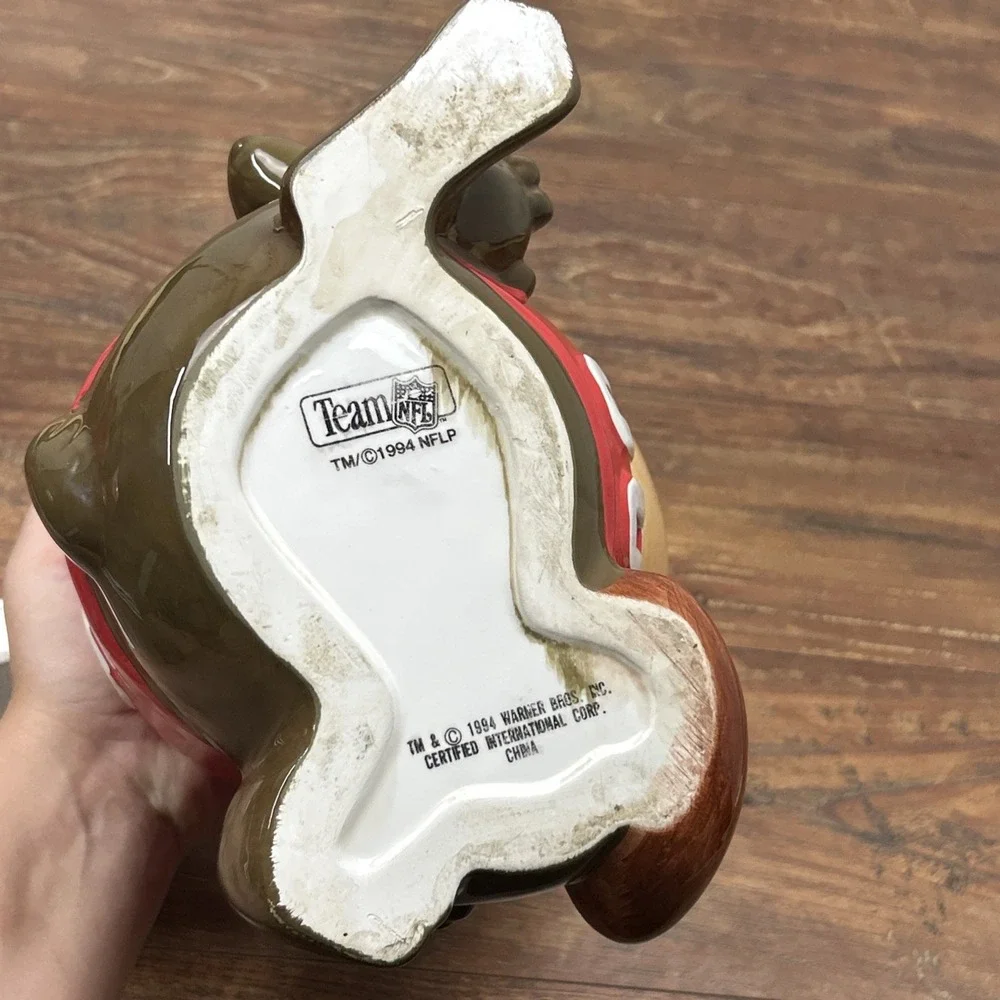 Vtg 1994 Looney Tunes Tazmanian Devil Taz Kansas City Chiefs NFL  Cookie‎ Jar